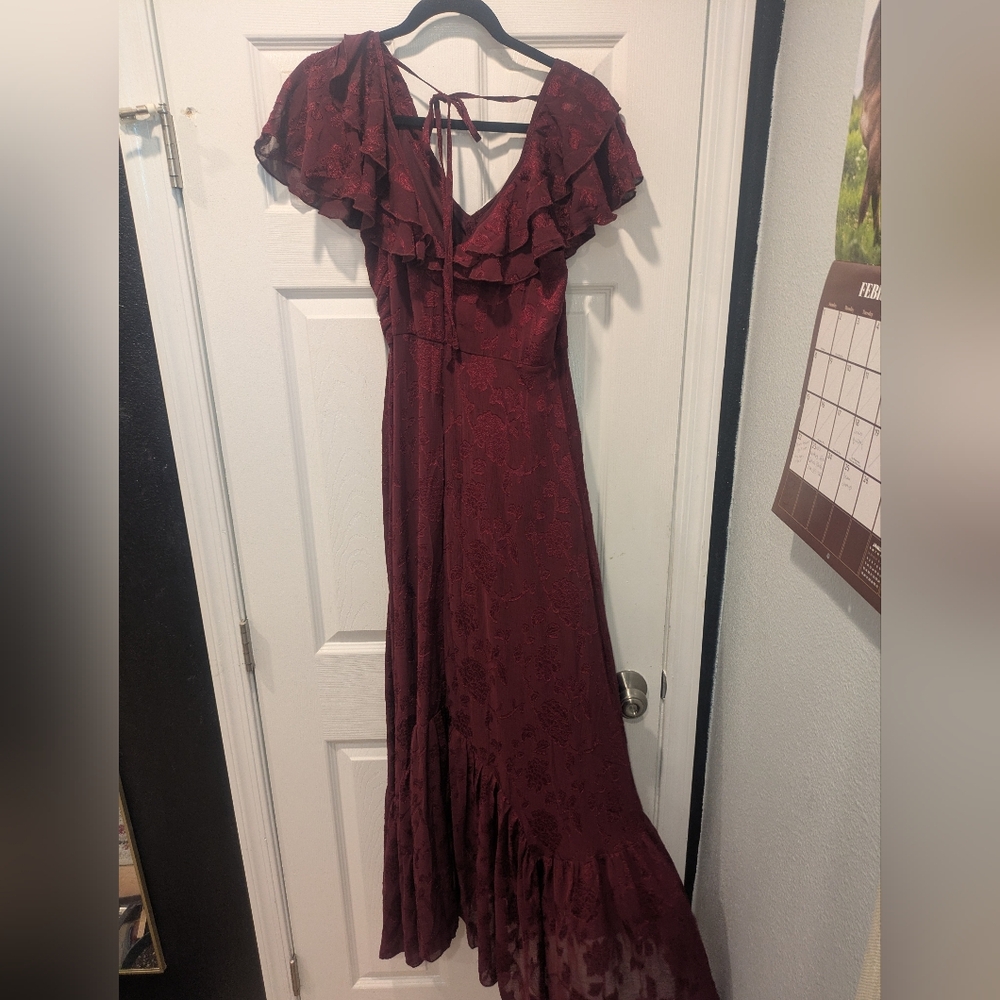 Francescas Burgundy Ruffled Dress - Picture 3 of 4